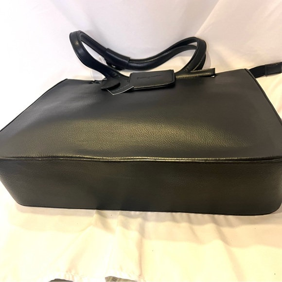 NWT Vintage Ferragamo Black Ladies Business Handbag w/ unbranded dust cover bag - Picture 9 of 11